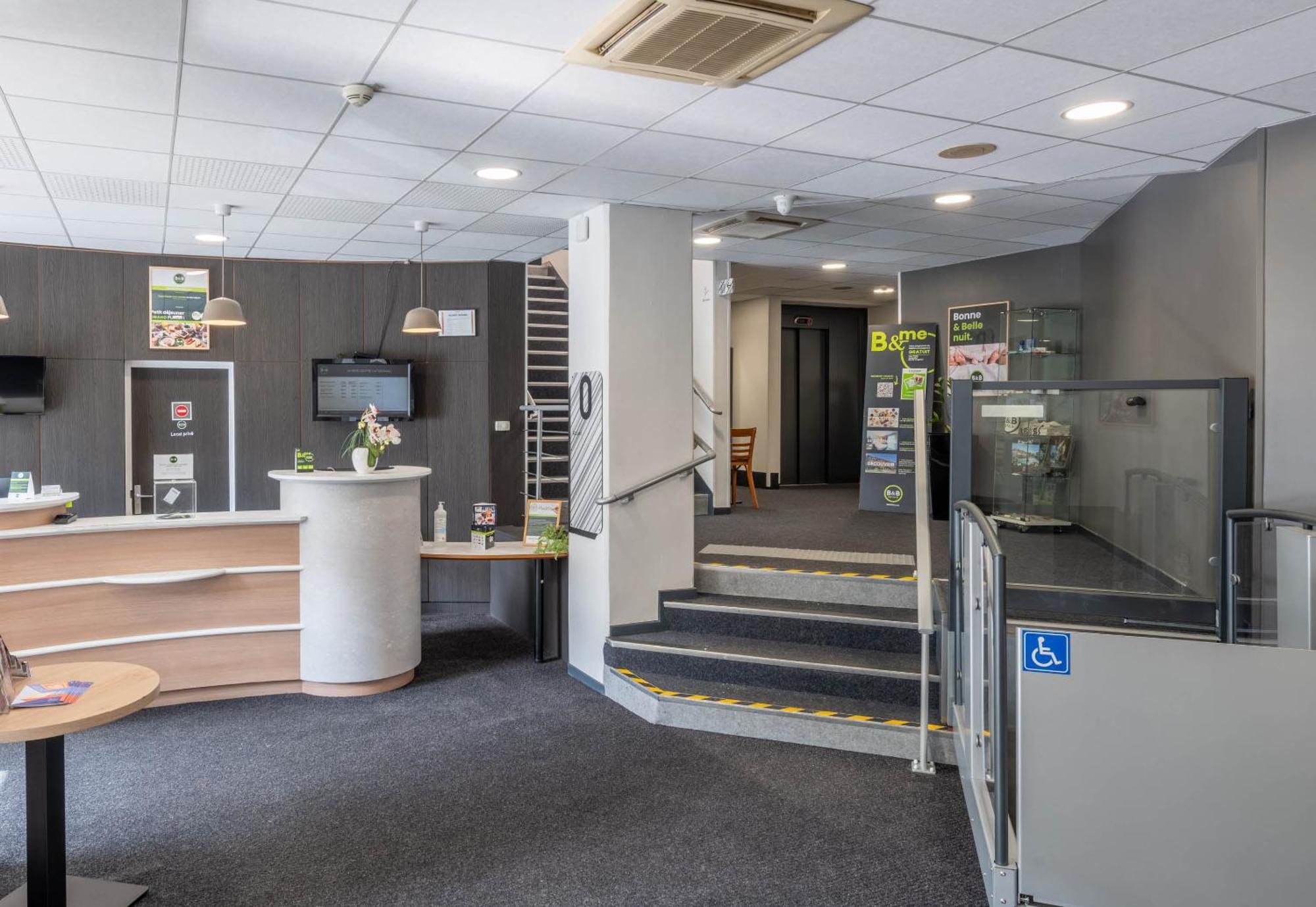 B&B Hotel Amiens Centre Cathedrale ภายนอก รูปภาพ