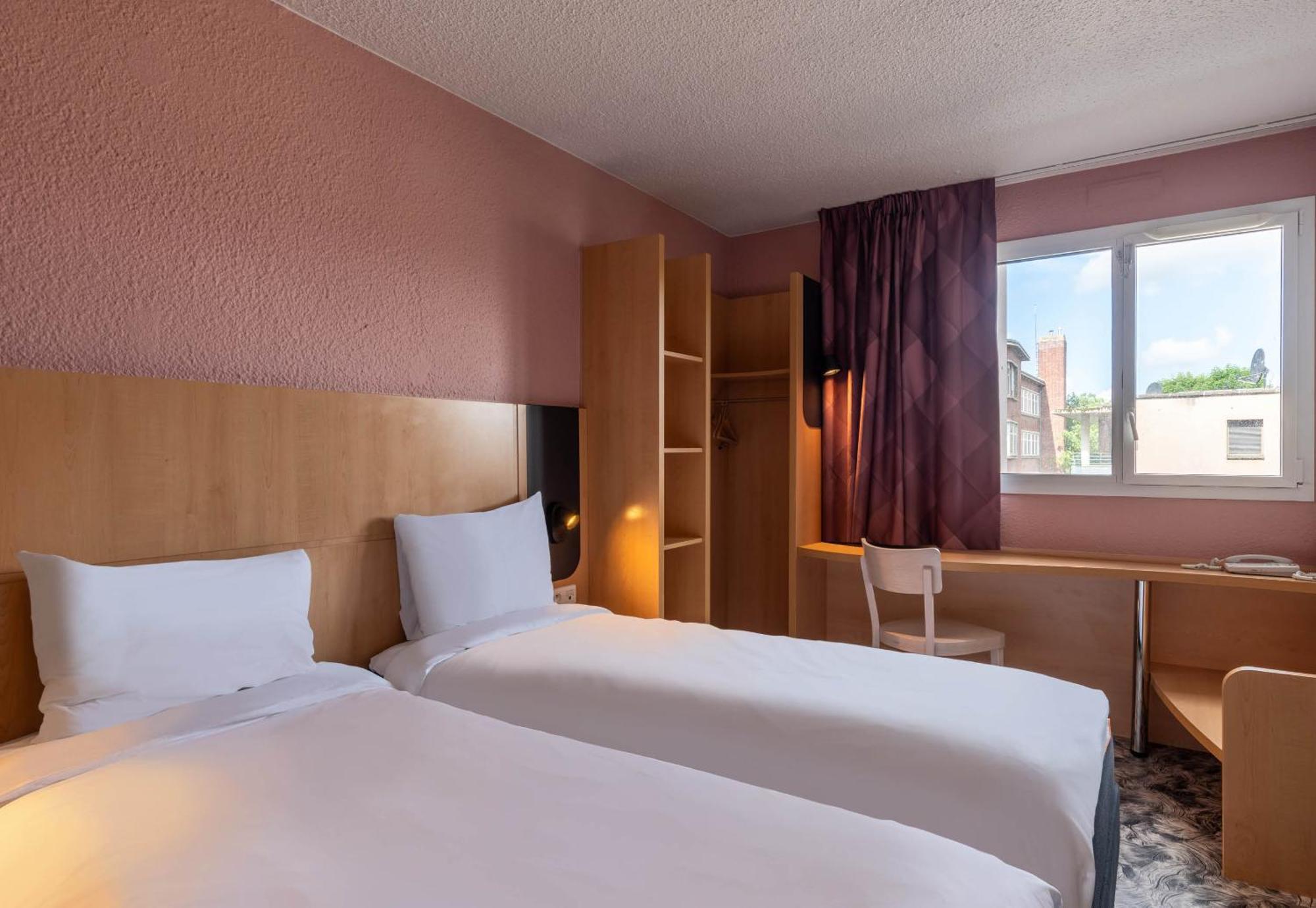 B&B Hotel Amiens Centre Cathedrale ภายนอก รูปภาพ