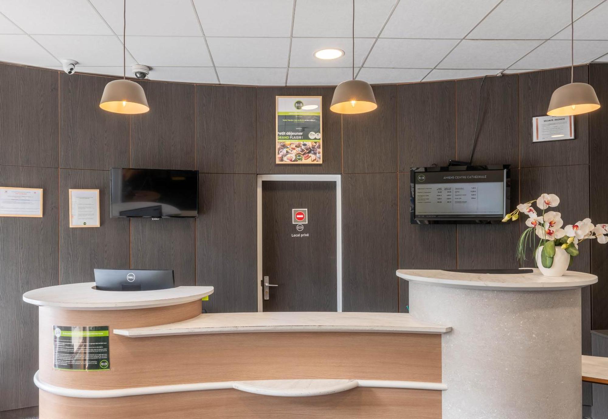 B&B Hotel Amiens Centre Cathedrale ภายนอก รูปภาพ