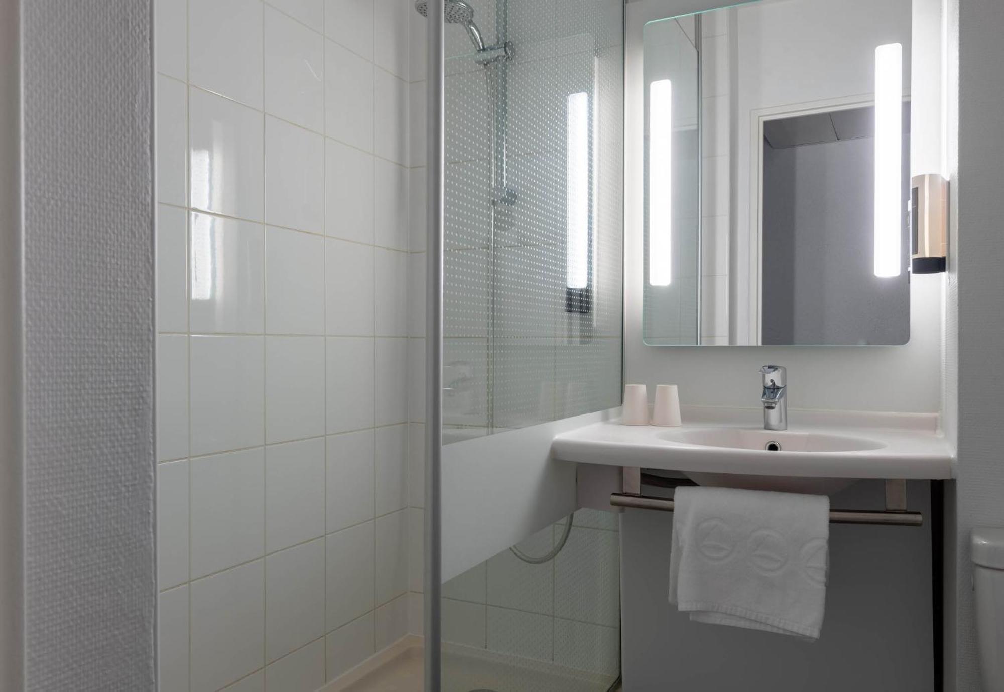 B&B Hotel Amiens Centre Cathedrale ภายนอก รูปภาพ