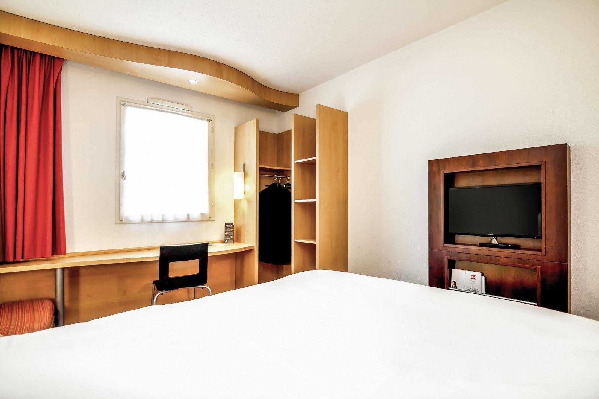 B&B Hotel Amiens Centre Cathedrale ภายนอก รูปภาพ